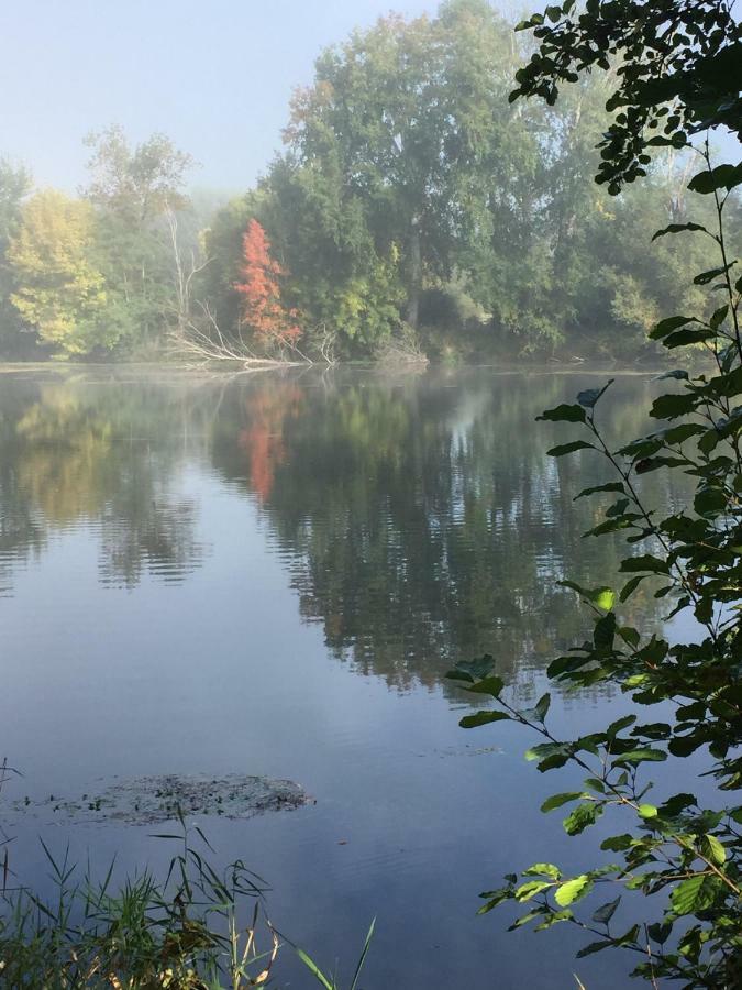 Le Moulin Du Bourg 호텔 Epeigne-les-Bois 외부 사진